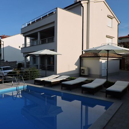 Apartments Villa Residenca Novi Vinodolski Exterior photo